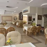 Aparthotel Saray